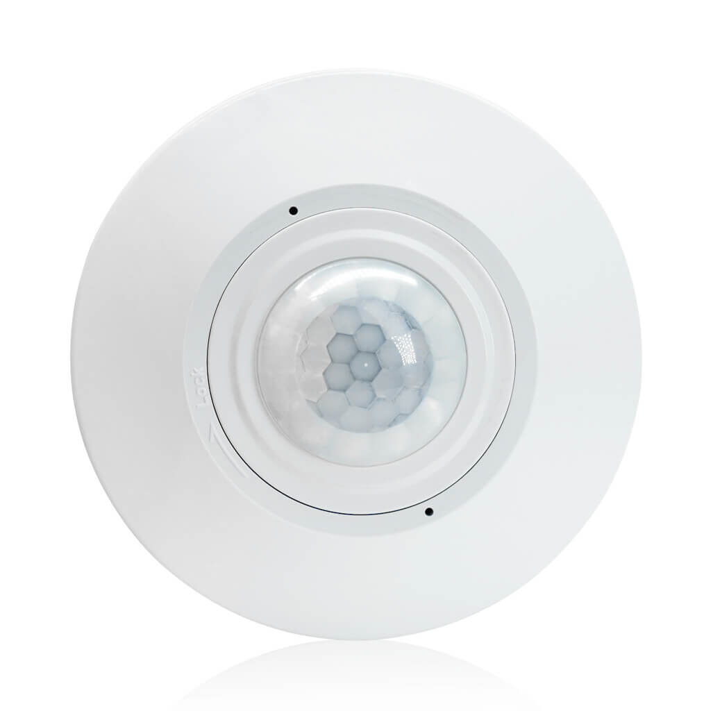 detalhe frontal do sensor de ocupação montado no teto rz036